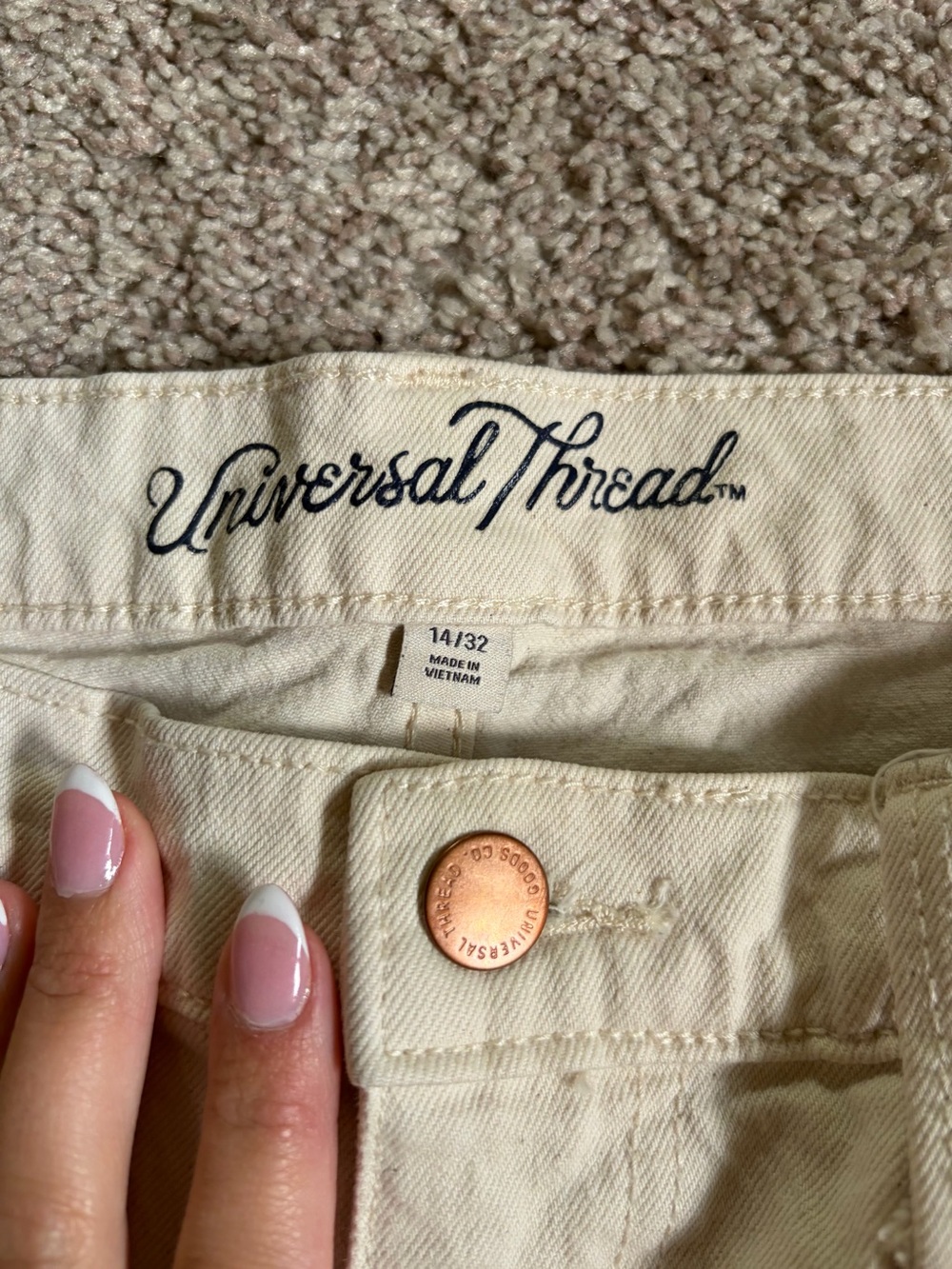 Universal Thread Mom Jeans - Picture 7 of 11